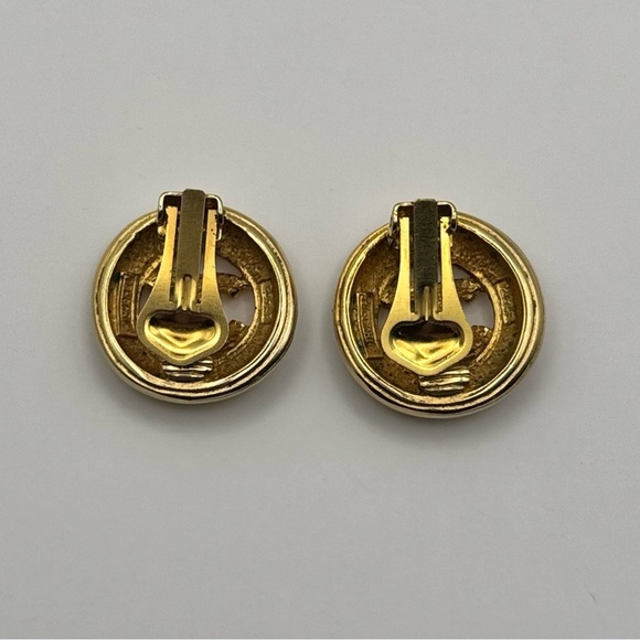 Authentic Chanel Vintage CC Starburst Round  Clip On Earrings - Picture 2 of 7